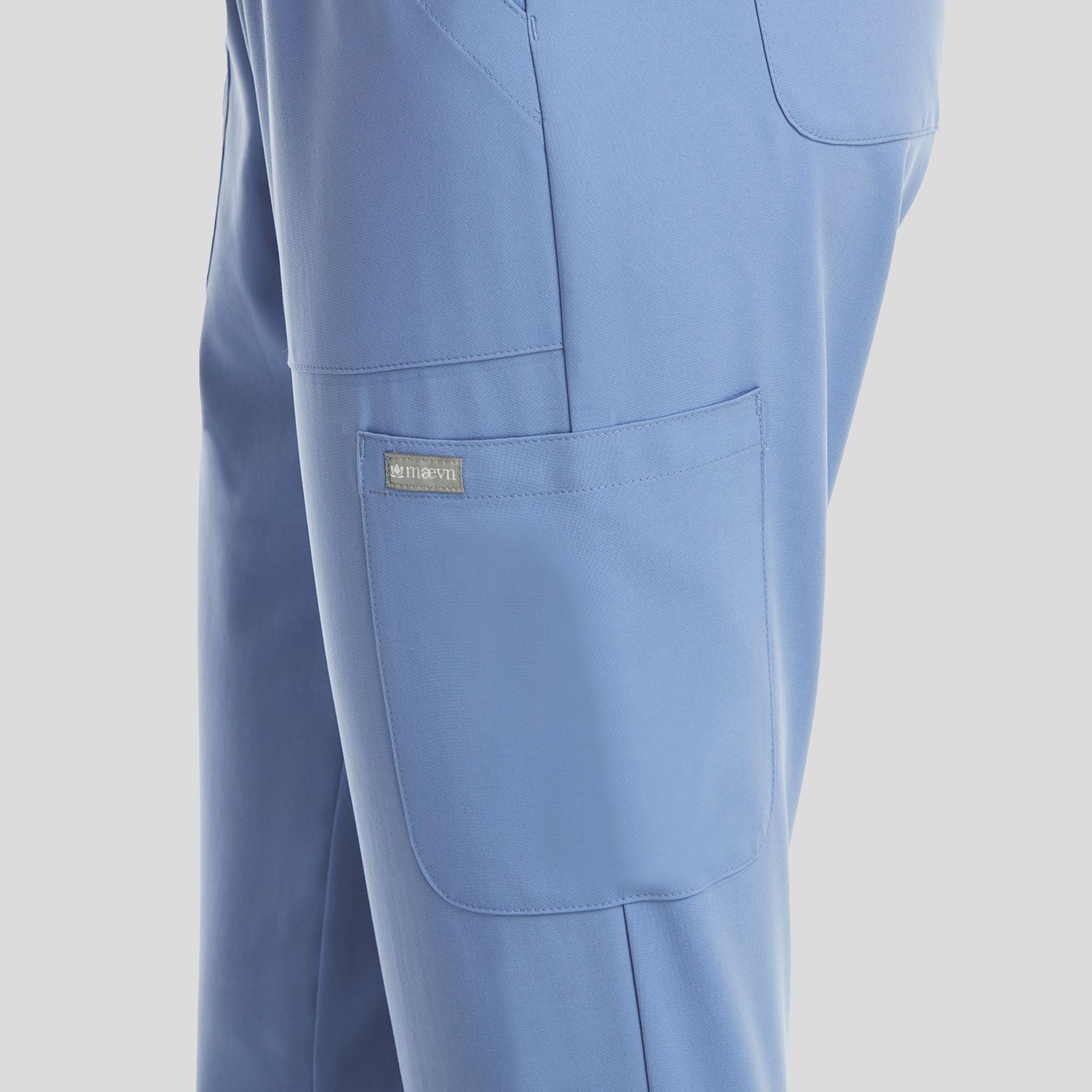 Maevn_Momentum_5091_ceil_detail