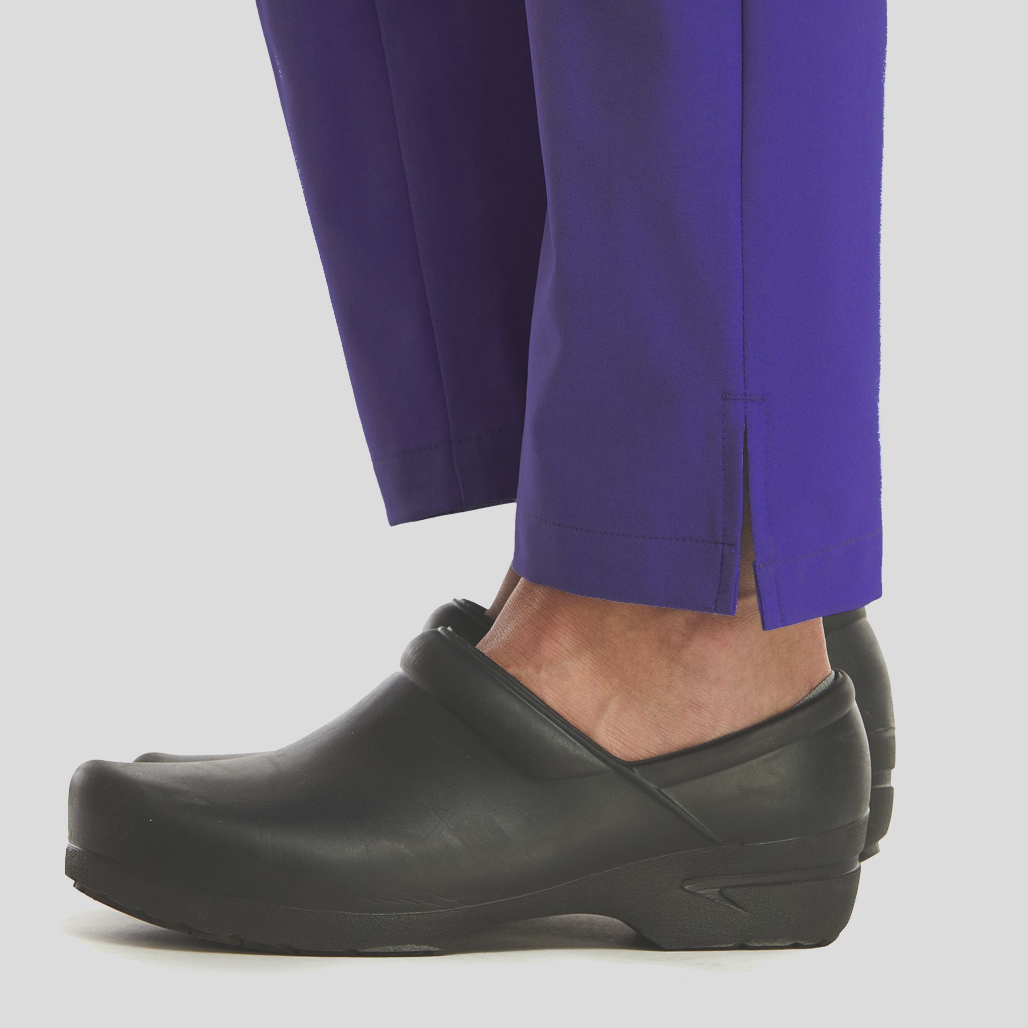 Women's 6 Pocket Pant | Grape