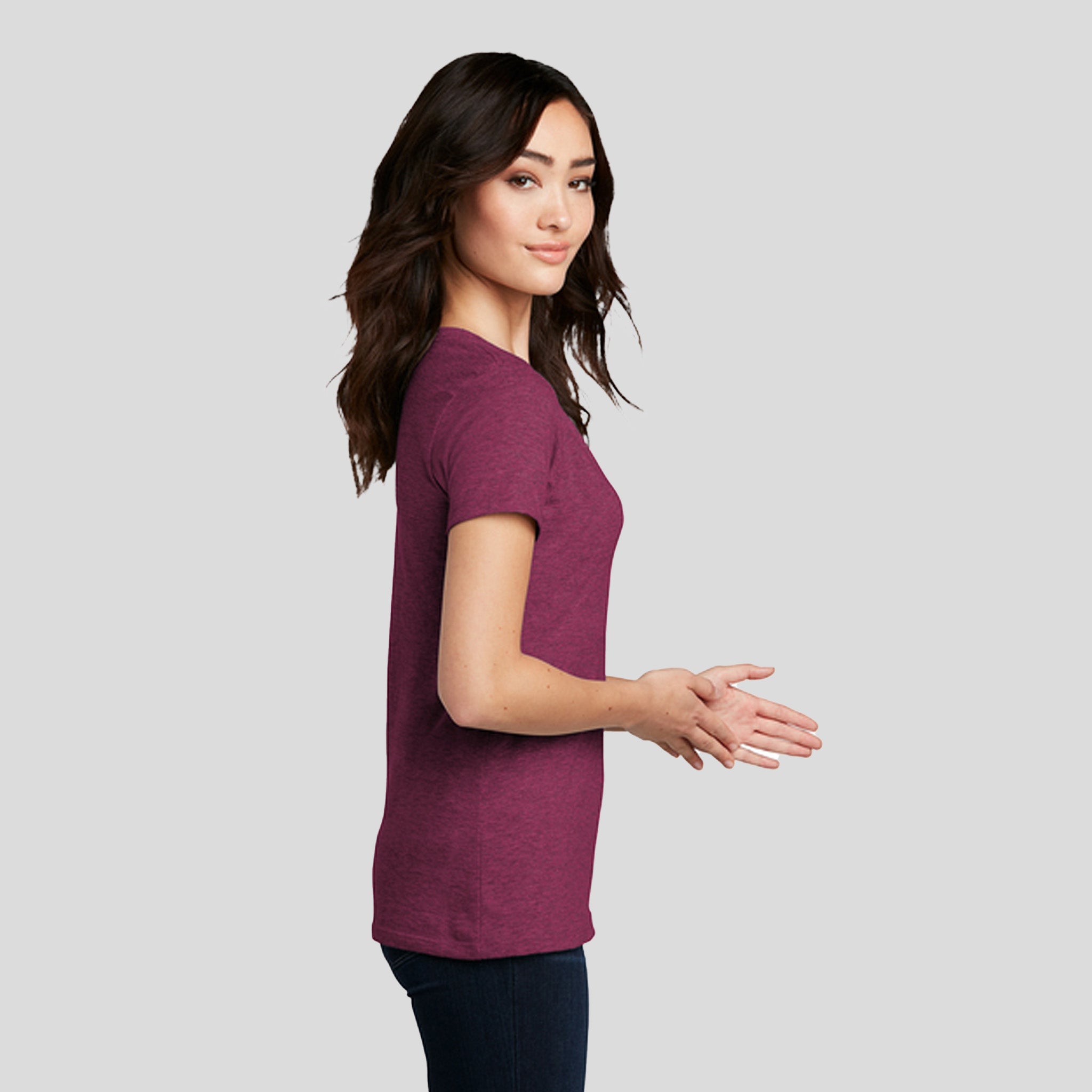 Womenโs Perfect Blendยฎ CVC V-Neck Tee | Raspberry Fleck