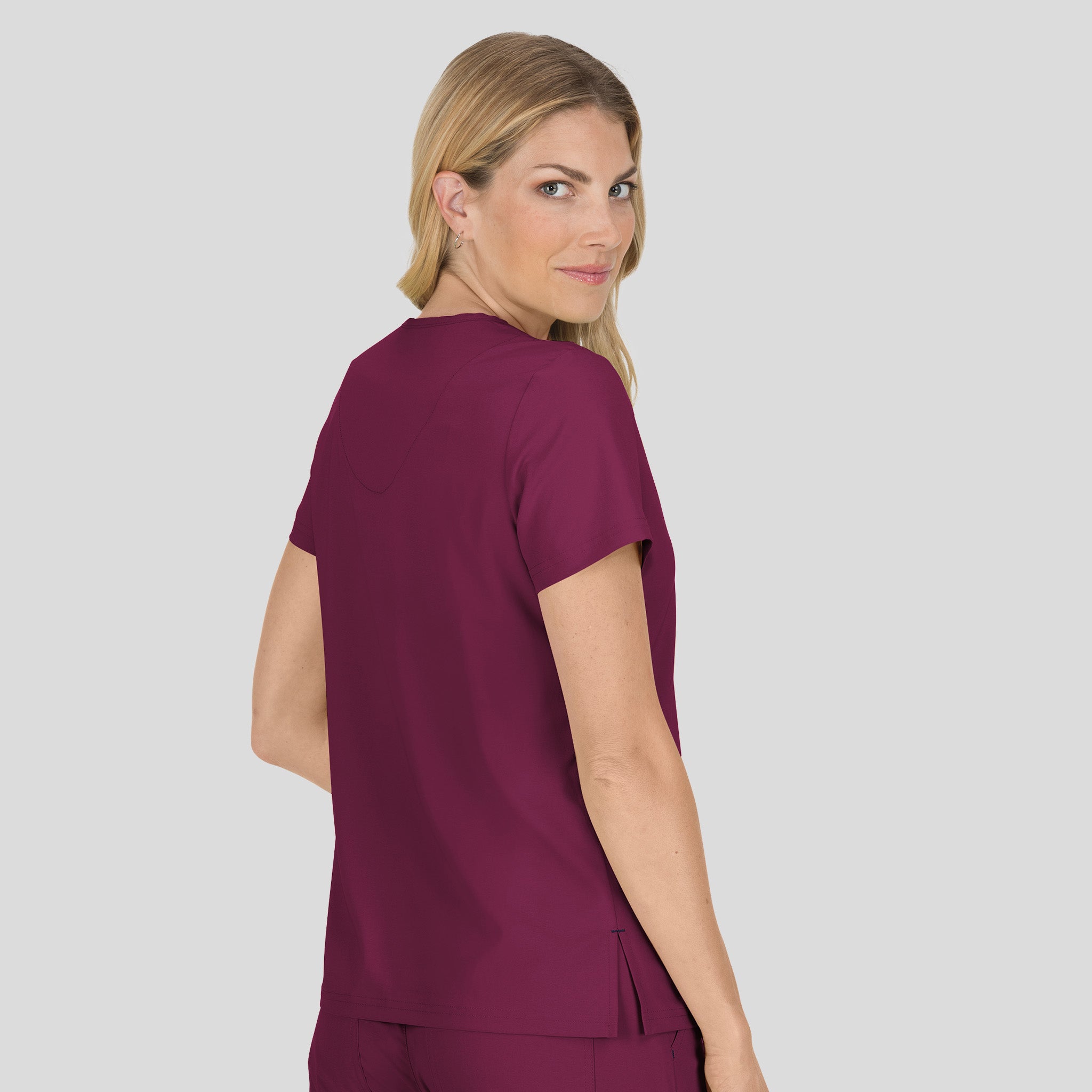 Becca Women's 4-Pocket Stretch Top | Wine